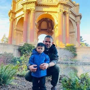 Meet your Posher, Bayron